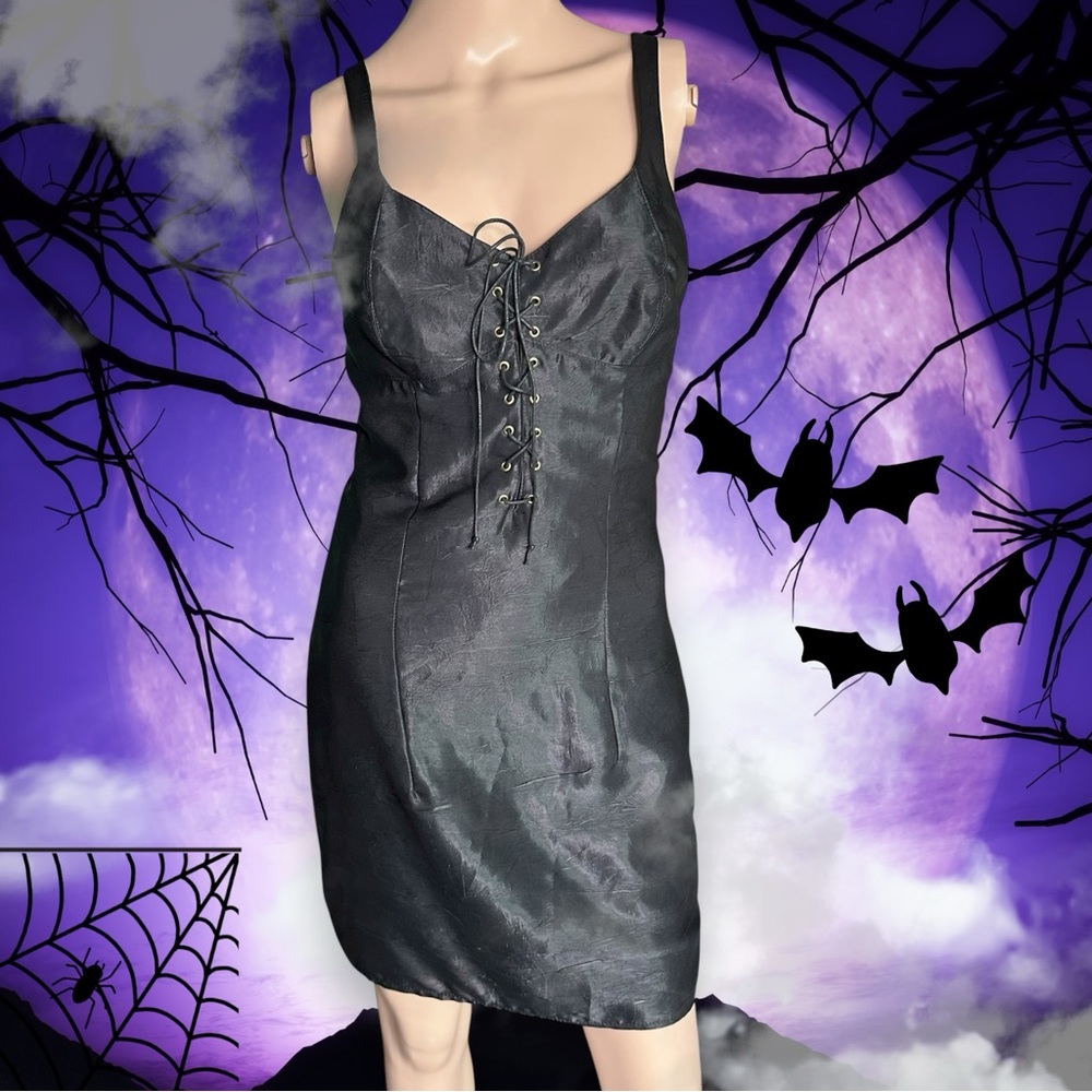 🦇Vintage Y2K Halloween Gothic Paris Laceup Dress🦇 - Picture 2 of 16